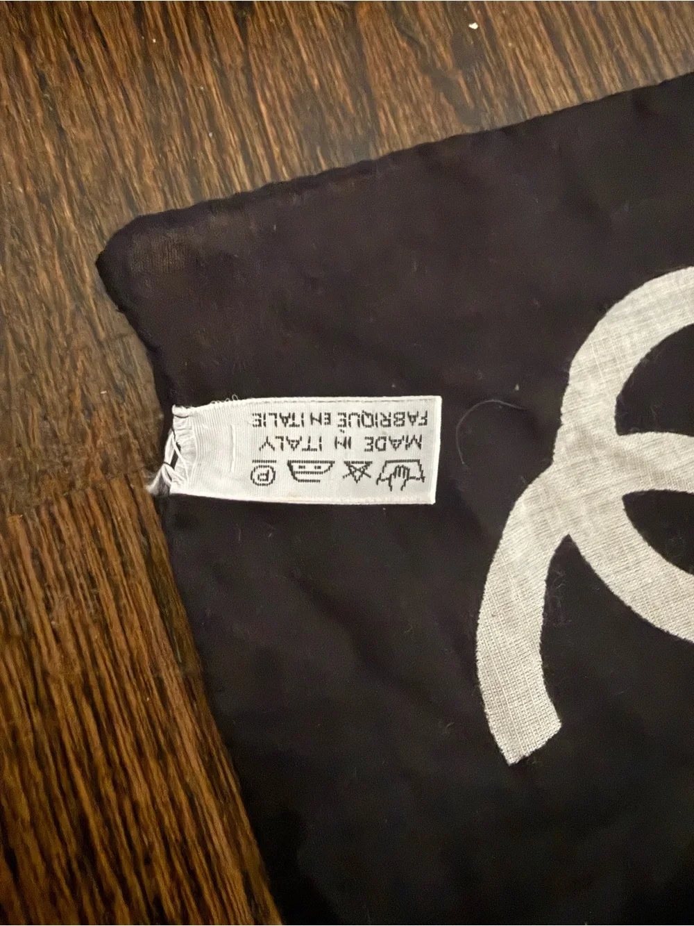 CHANEL large scarf